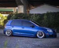 Тунинг прагове за VW Golf 6 - 3/5 врати - R20 Дизайн